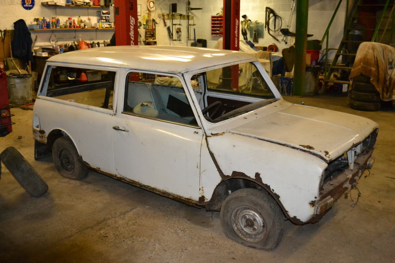 Illustration for article titled Build Thread: classic mini clubman on a miata chassis